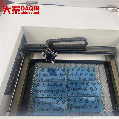 Perangkat Lunak Desain Profesional Dan Laser Cutter Untuk Perlindungan Layar Telepon Dan Telepon Kembali
