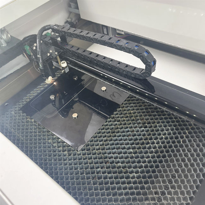 Mesin Pemotong Laser Pelindung Layar Daqin Mobile 30W Dengan Perangkat Lunak Desain Profesional