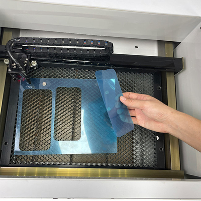 Ukiran Mesin Pemotong Laser Daqin Kaca Tempered Ponsel
