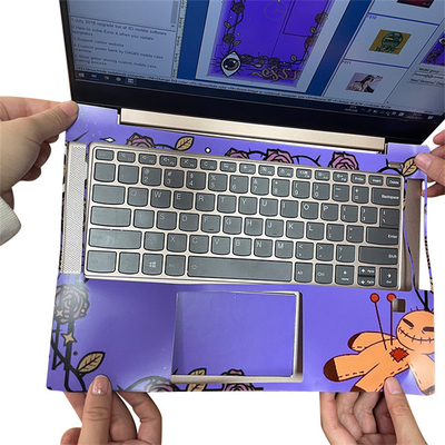 Mesin Pemotong Kulit OEM Laptop Disesuaikan Desain Stiker Kulit Laptop Refurbished