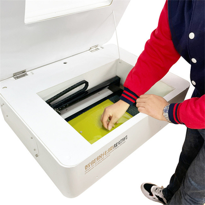 Custom Mobile Sticker Laser Cutting for Paper Leather Air Cooling Weihong Control Otomatis Laser Cutting Plotter