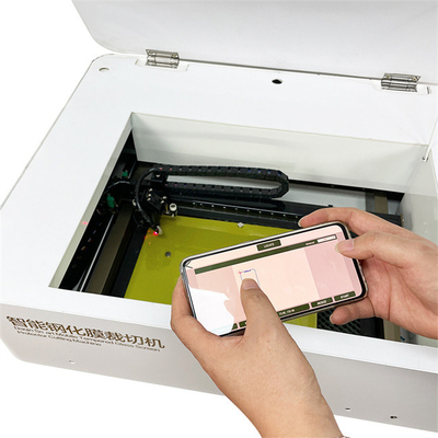 DAQIN Mobile Tempered Glass Screen Protector Laser Cutting Machine Dengan Keakuratan Pemotongan 0,01mm