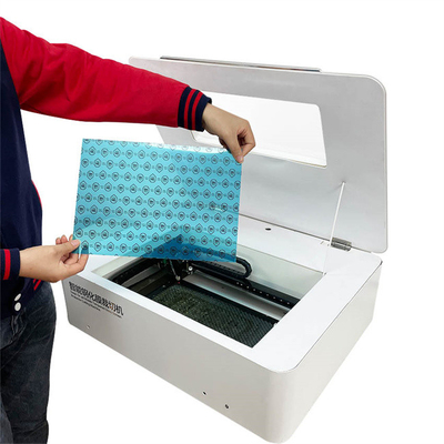 Daqin Mobile Tempered Glass Screen Protector Laser Cutting Machine Untuk Solusi Distributor Aksesoris Telepon