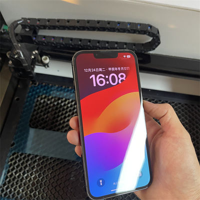 Mesin Ukiran Laser Pelindung Layar yang Dapat Disesuaikan dengan Pendingin Air Sirkulasi