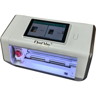 Peralatan pemotong film presisi untuk perlindungan perangkat seluler